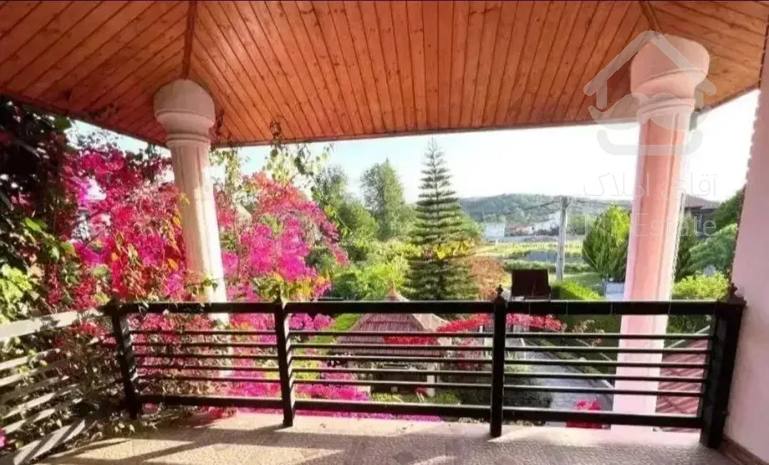 ویلا باغ استخردار شهرکی سند ۶ دانگ / آمل ب نور