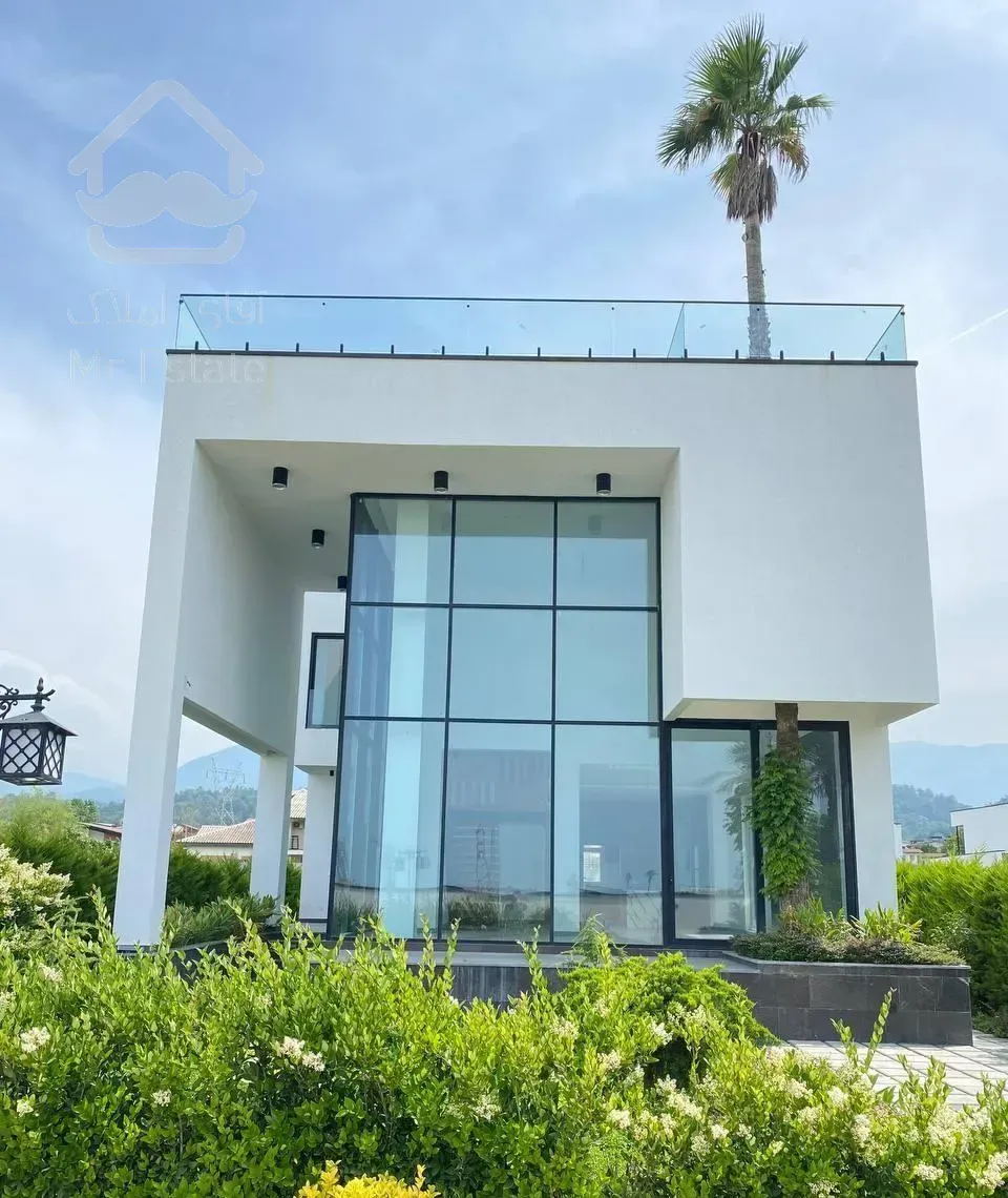 عمارت فوق مدرن شاهکارمهندسی درمجتمع جنگلی ساحلی