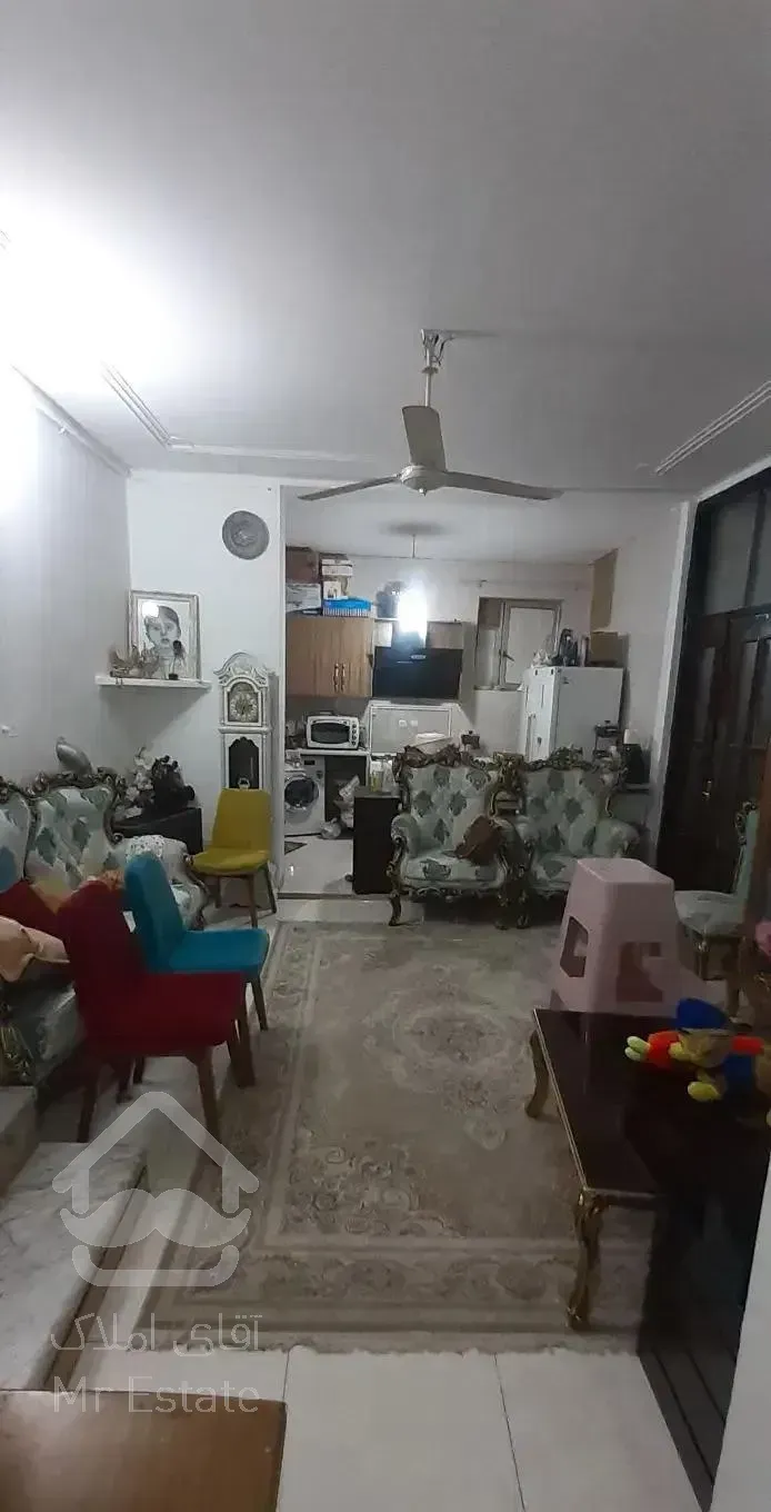 آپارتمان  ۹۰ متری زینبیه مرتب طبقه اول