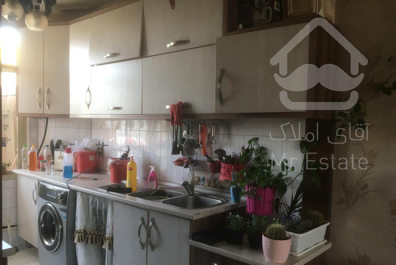 ۵۲ متر/ رودکی / بالای امام خمینی