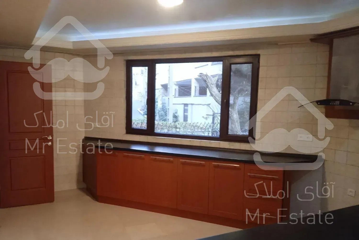 آپارتمان ۱۳۰ متر گلاب دره