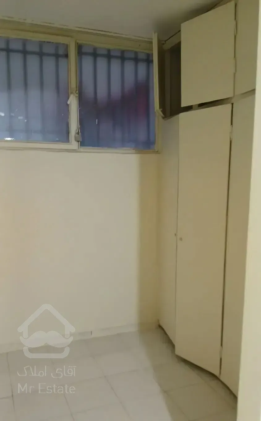 ۴۰ متر زیر همکف