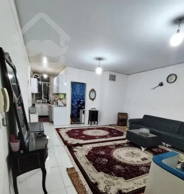 42متر بعلاوه5متر پاسیو/وحیدیه/تسلیحات