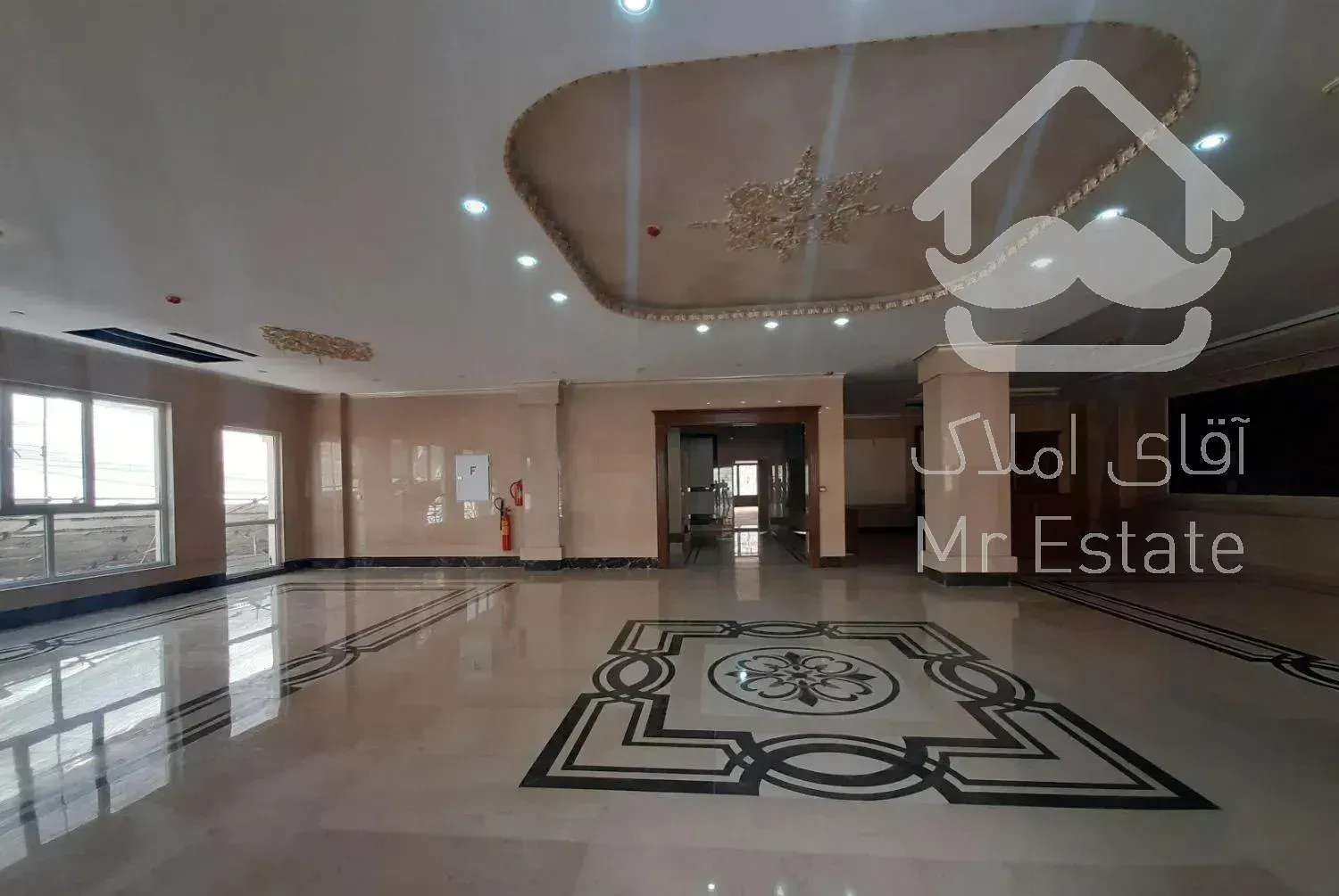 ولنجک۲۵۰مترنوسازسه پارکینگ سندی