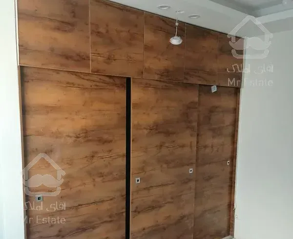 آپارتمان نوساز، صادقیه