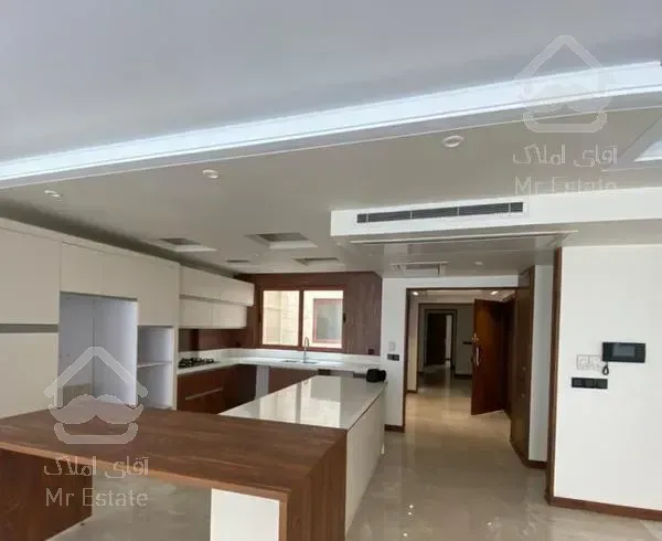 سعادت اباد بالای کاج ۲۲۰ متر تک واحدی ۲ پارکینگ