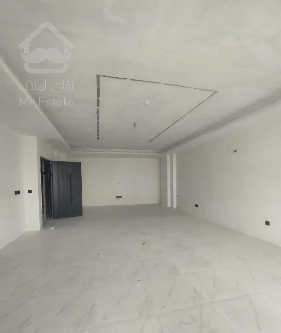 آپارتمان نوساز ۱۳۰ متری تک‌واحدی نزدیک ساحل