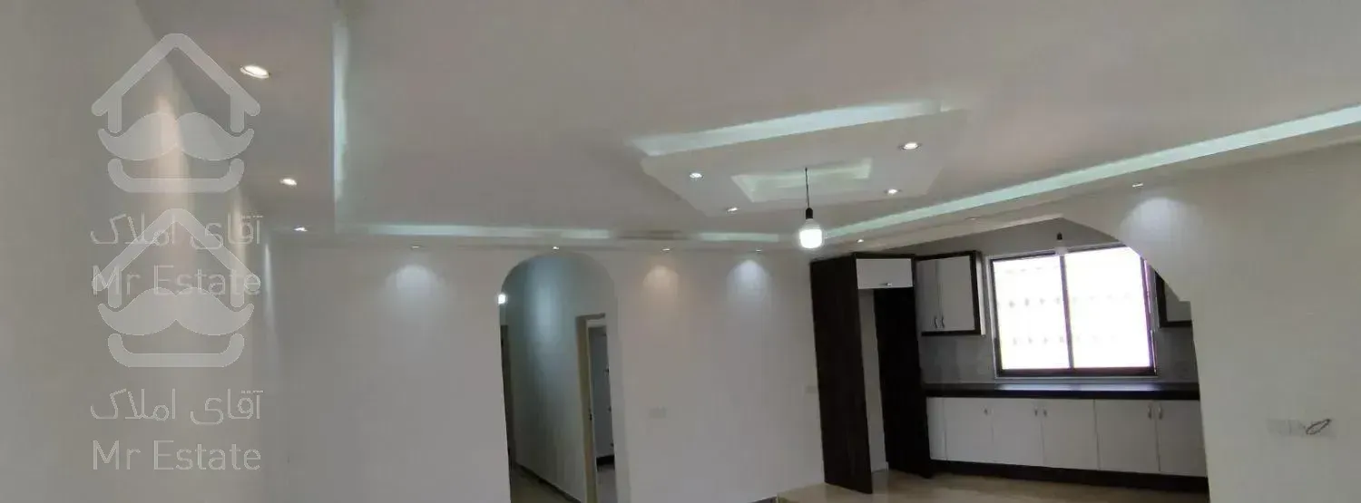 ویلا نوساز 200متر زمین 100 متر بنا فول امکانات