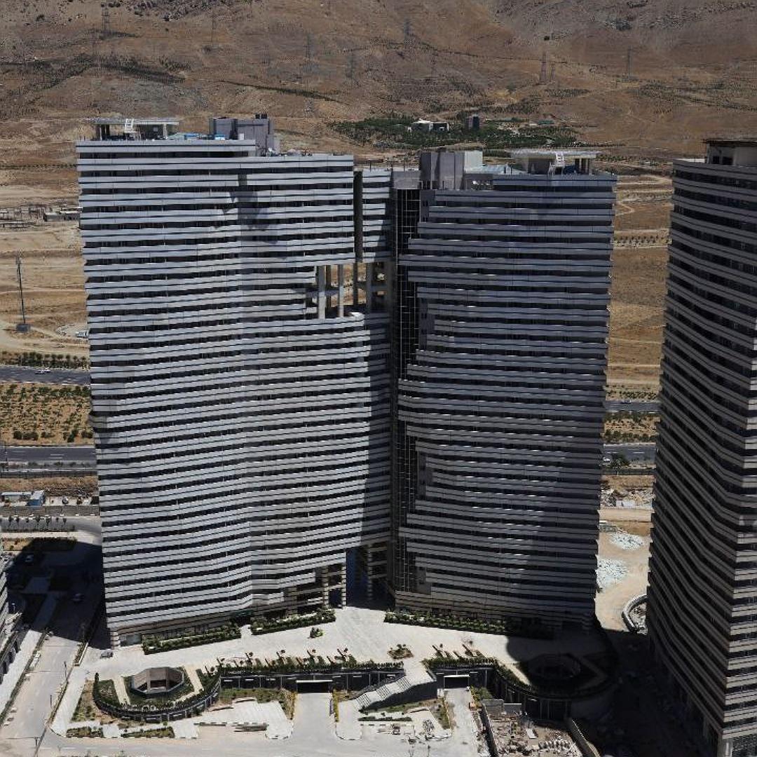 124متر سه خواب / چیتگر/ پهنه b / برج n