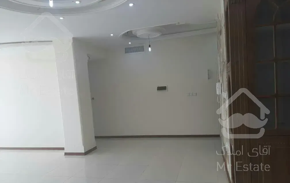 آپارتمان ۱۳۷متری ۳ خواب دریاچه چیتگر ویو ابدی