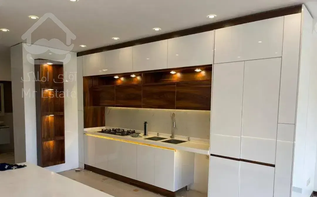 زعفرانیه فرخ ۲۵۰ متر طبقه بالا ویو دار