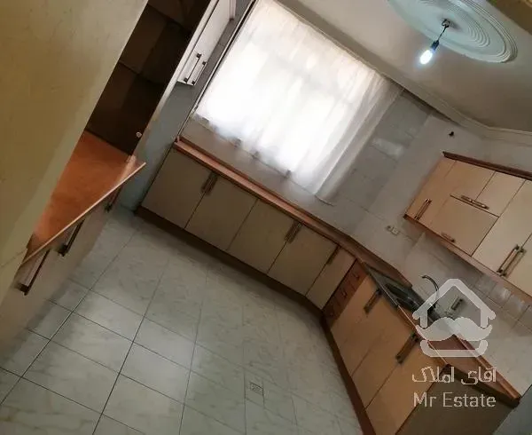 ((120متری دوخواب ط اول جنوبی خ فلاطوری))