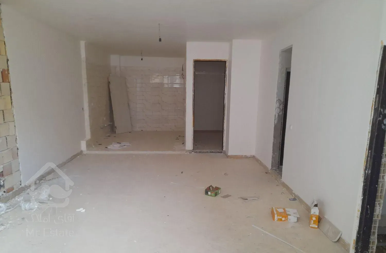 آپارتمان نوساز 73متری واقع در خیابان وحدت