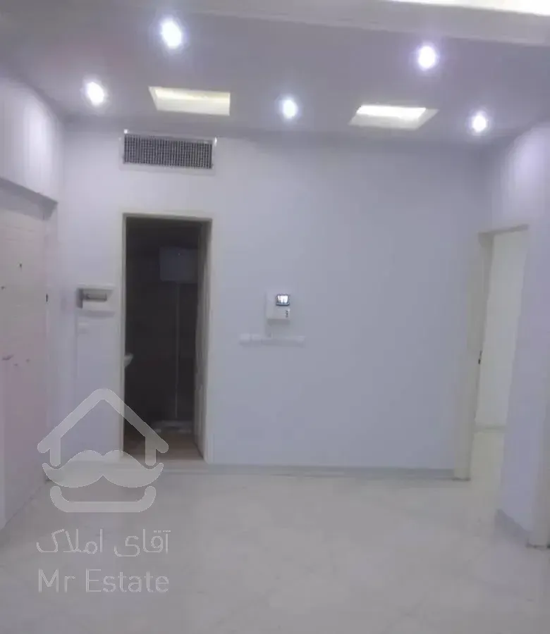 آپارتمان ۸۵ متری ط سوم پارکینگ آسانسور خ مینا