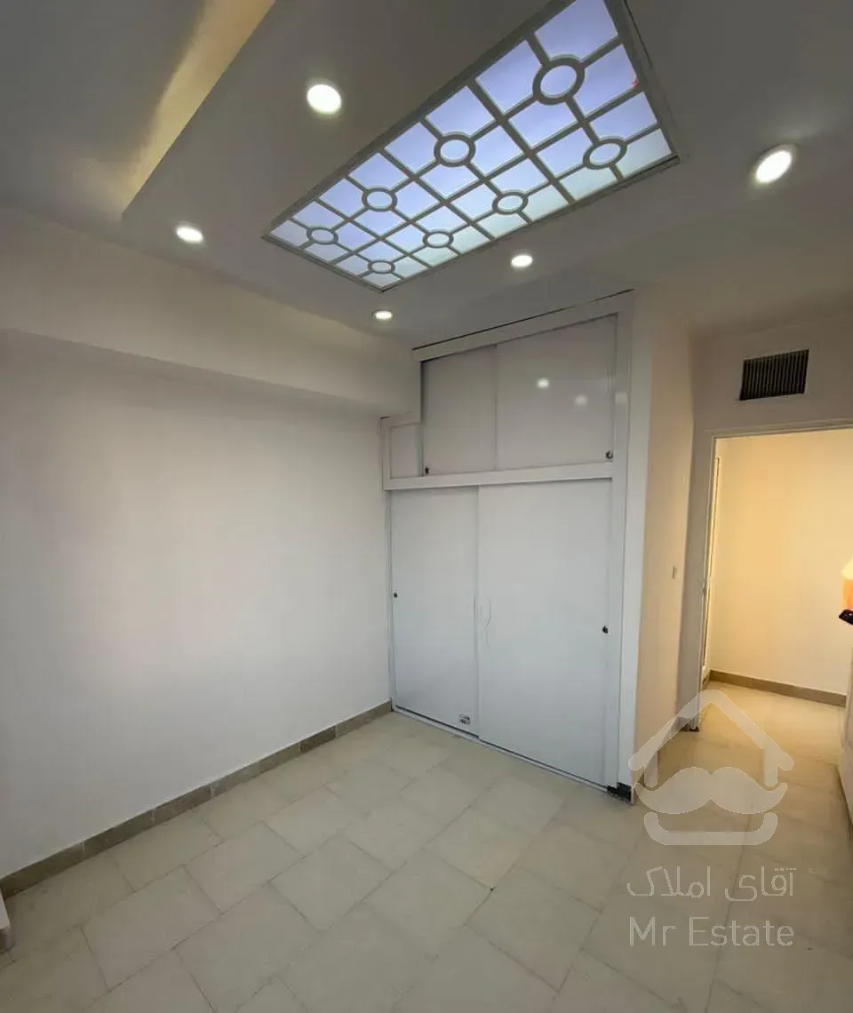 فروش واحد مسکونی فاز۴