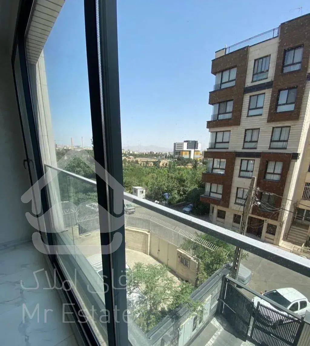 ۱۵۰متری برند۳پارکینگ بی مشابه سرمایه گذاری +معاوضه