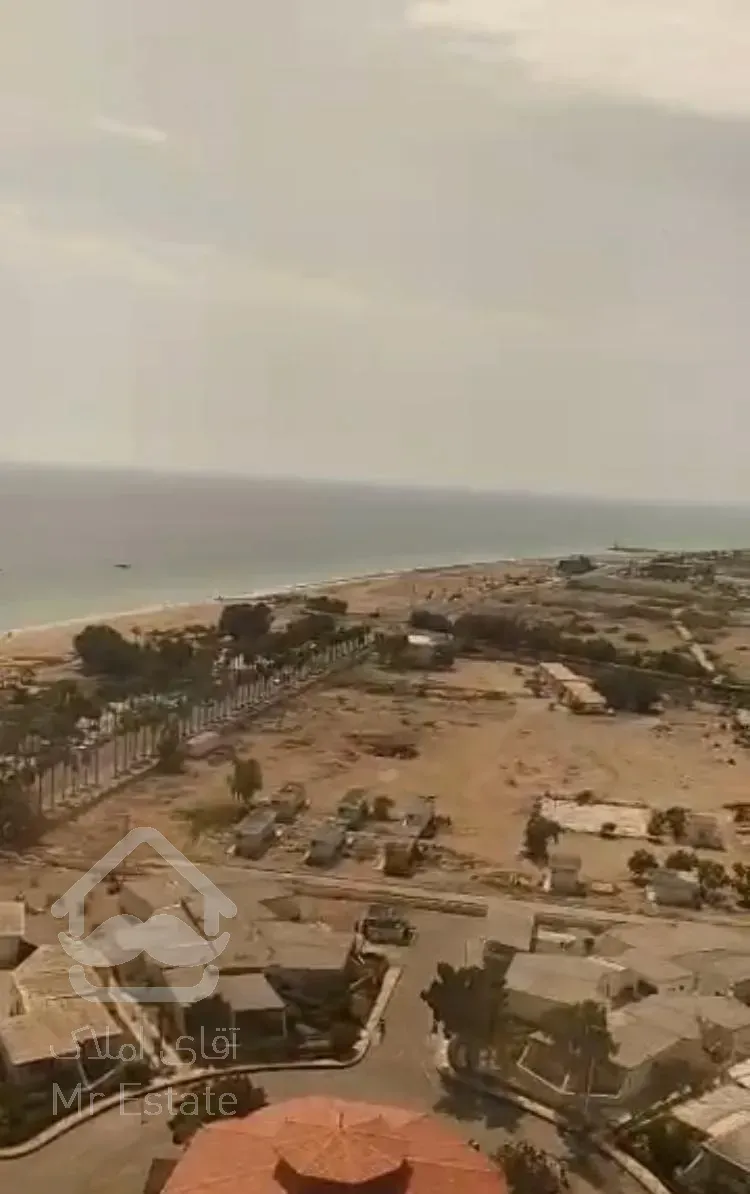 برج شاراکس در طبقات بالا