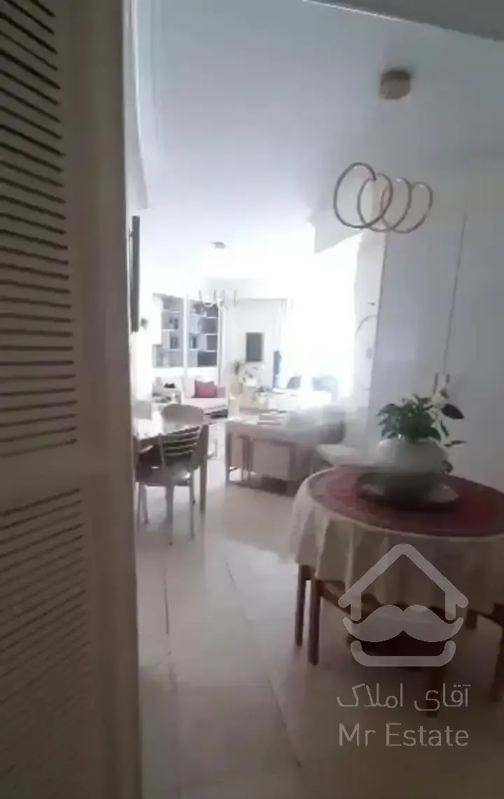 ازگل فروش۱۰۰متر۲خ/طبقه دوم/سندتکبرگ/فول