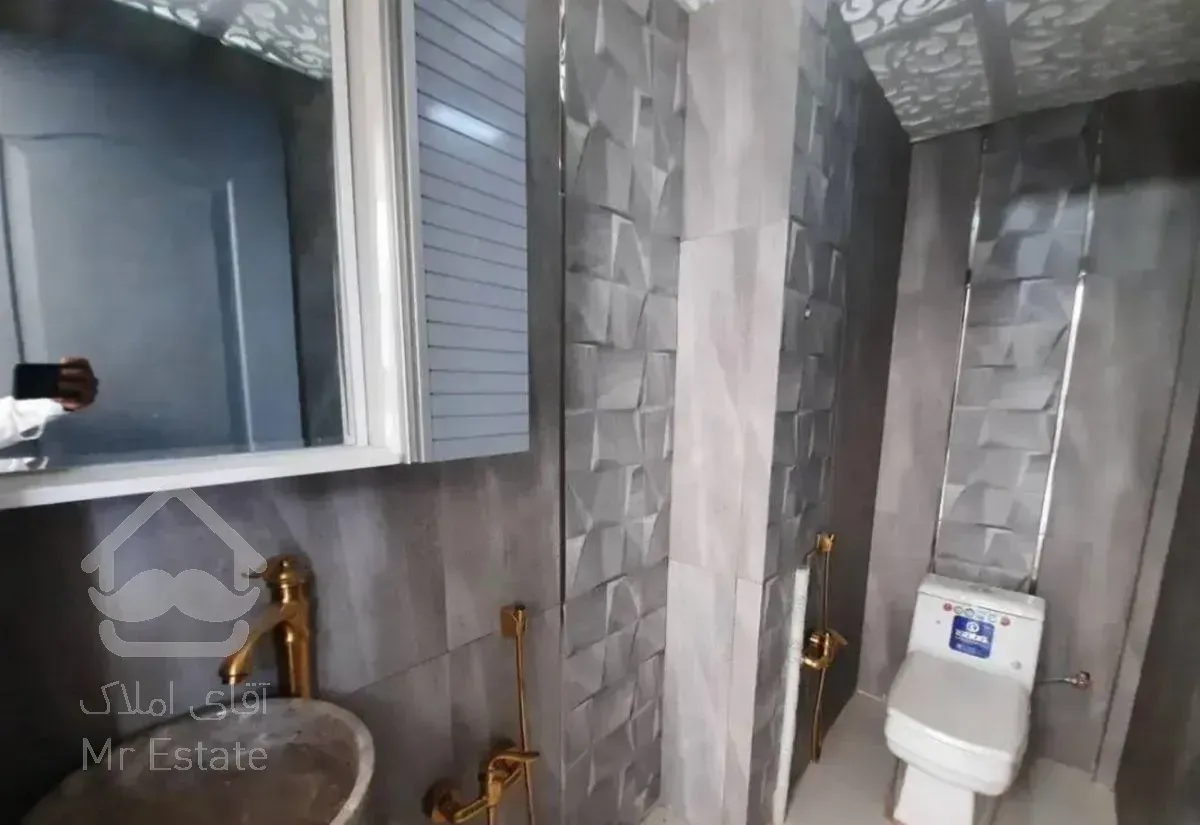 ویلا نوساز ۶۰۰ متری فول امکانات