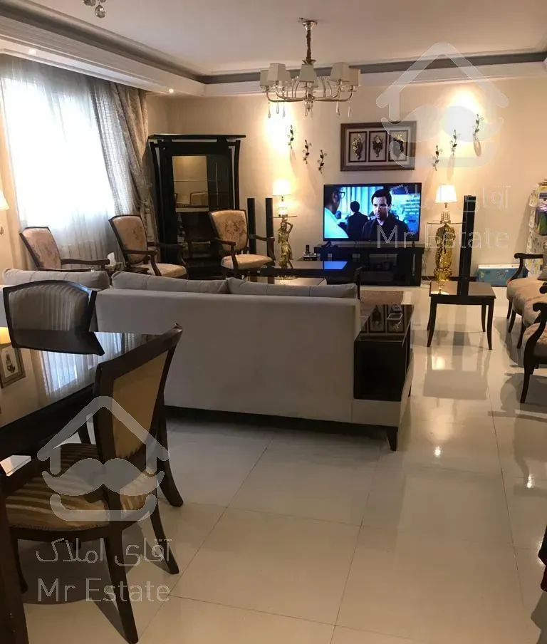 آپاراتمان۱۰۵متری،دو خوابه،خوش نقشه و غرق در نور