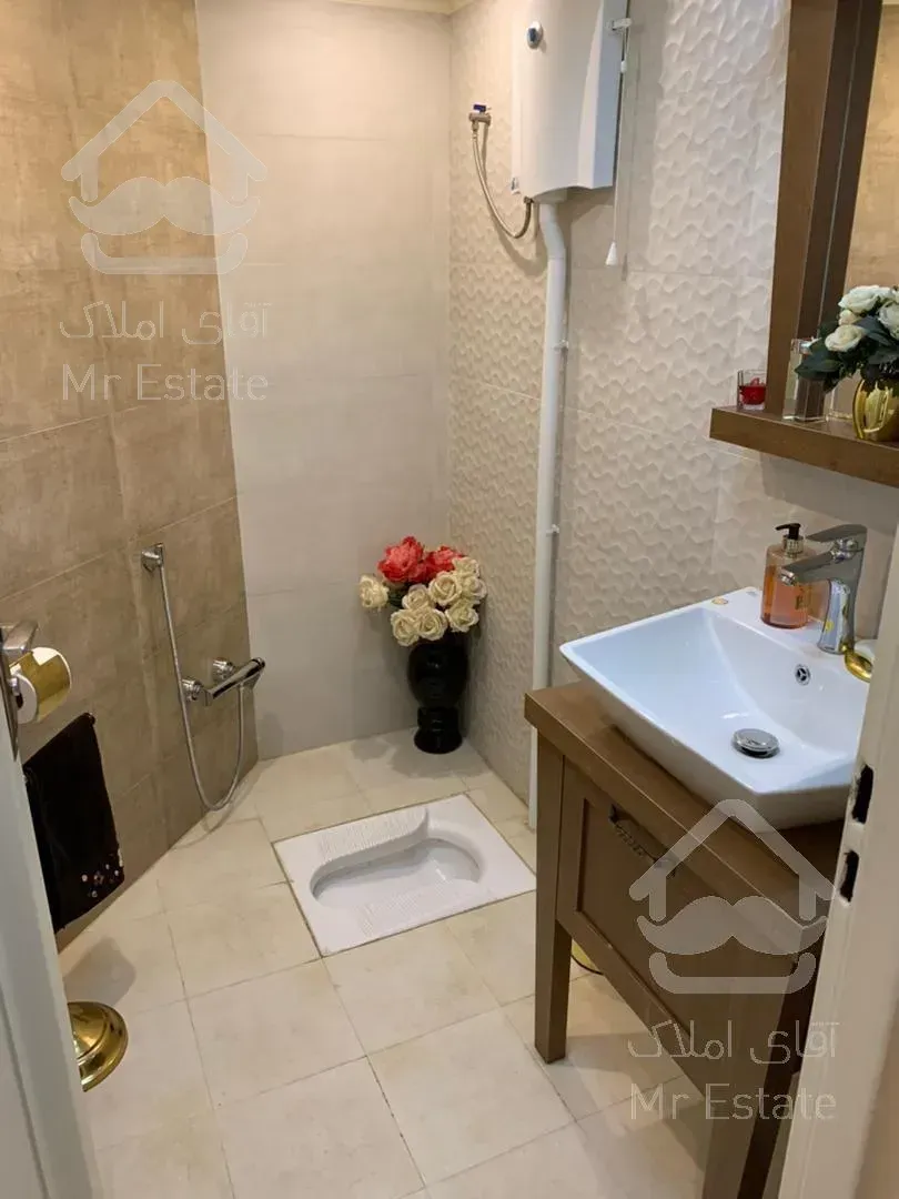 ٢٢٠ متری برج کوه نور کامرانیه