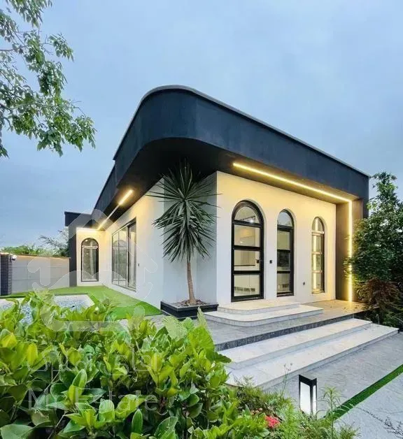 ویلا نما مراکشی۳۰۷متری/استخرچهارفصل/شهرک با اصالت