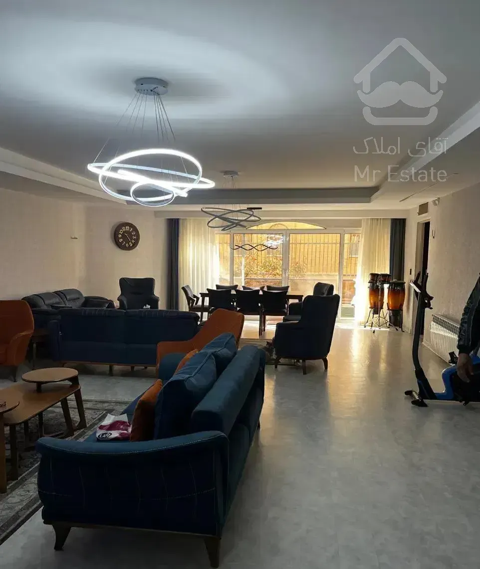 آپارتمان ۱۸۰متری/تک واحد/مشتاق/خیابان مهران