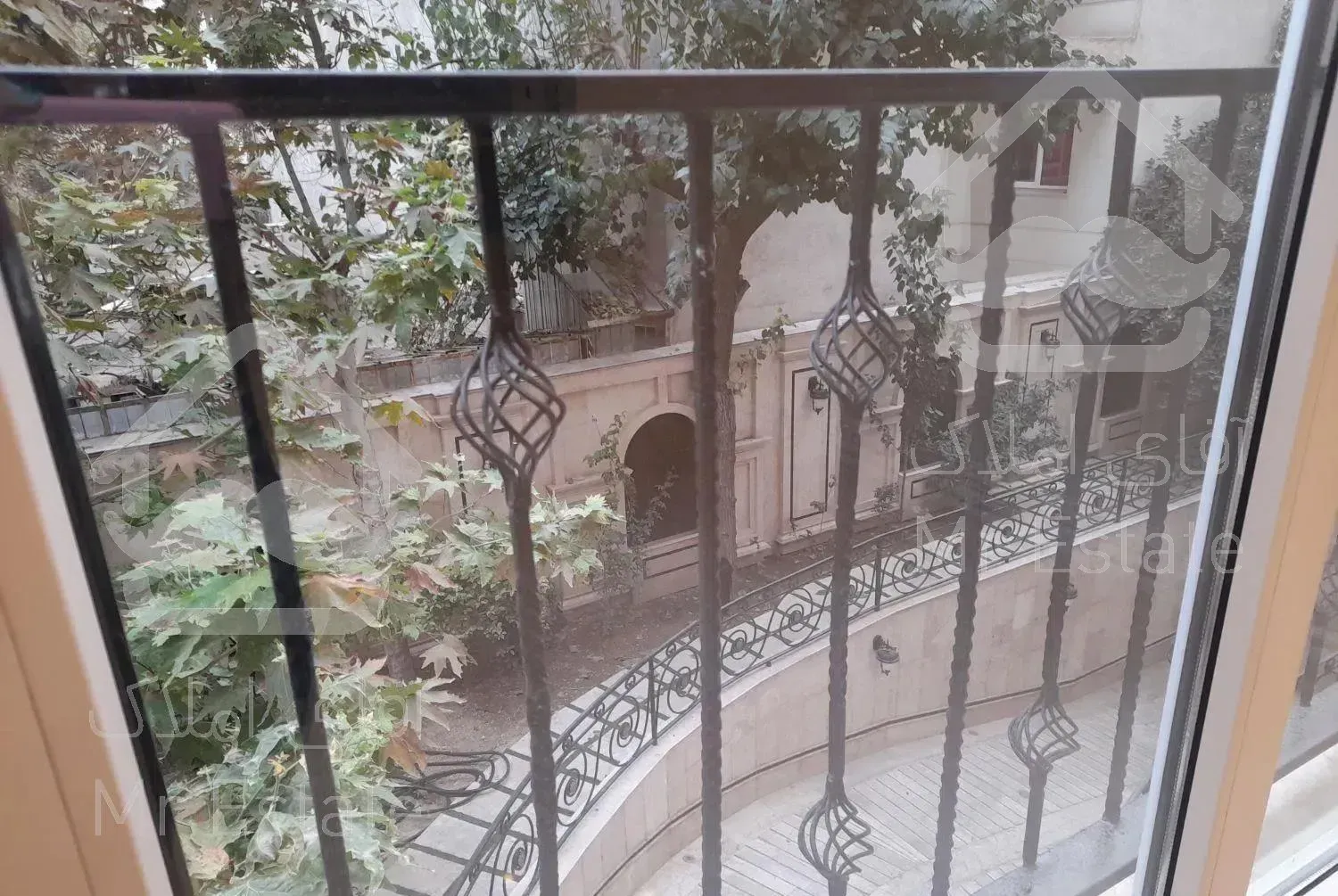 ۷۸ متر آپارتمان دیباجی جنوبی