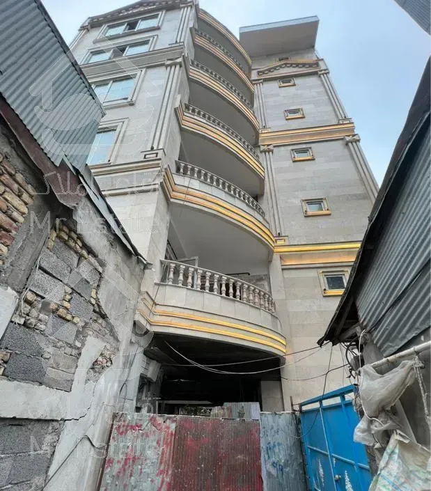 اپارتمان ١٠٠متری(میدان کیاشهر)کد٠۴٩