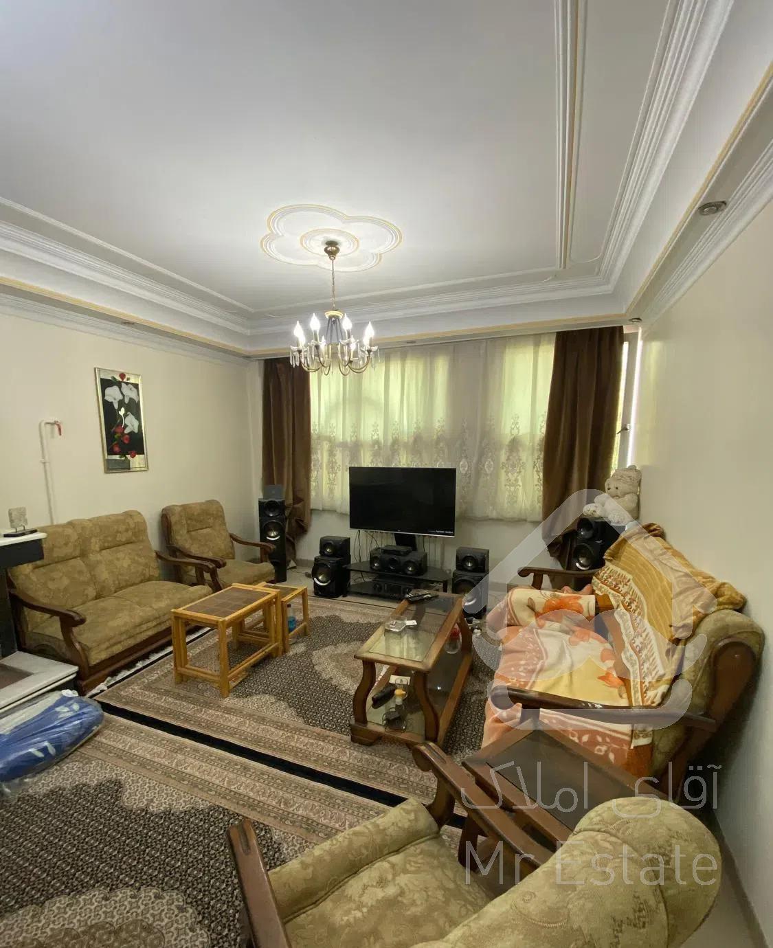 آپارتمان ۱۰۰ متری صادقیه اباذر