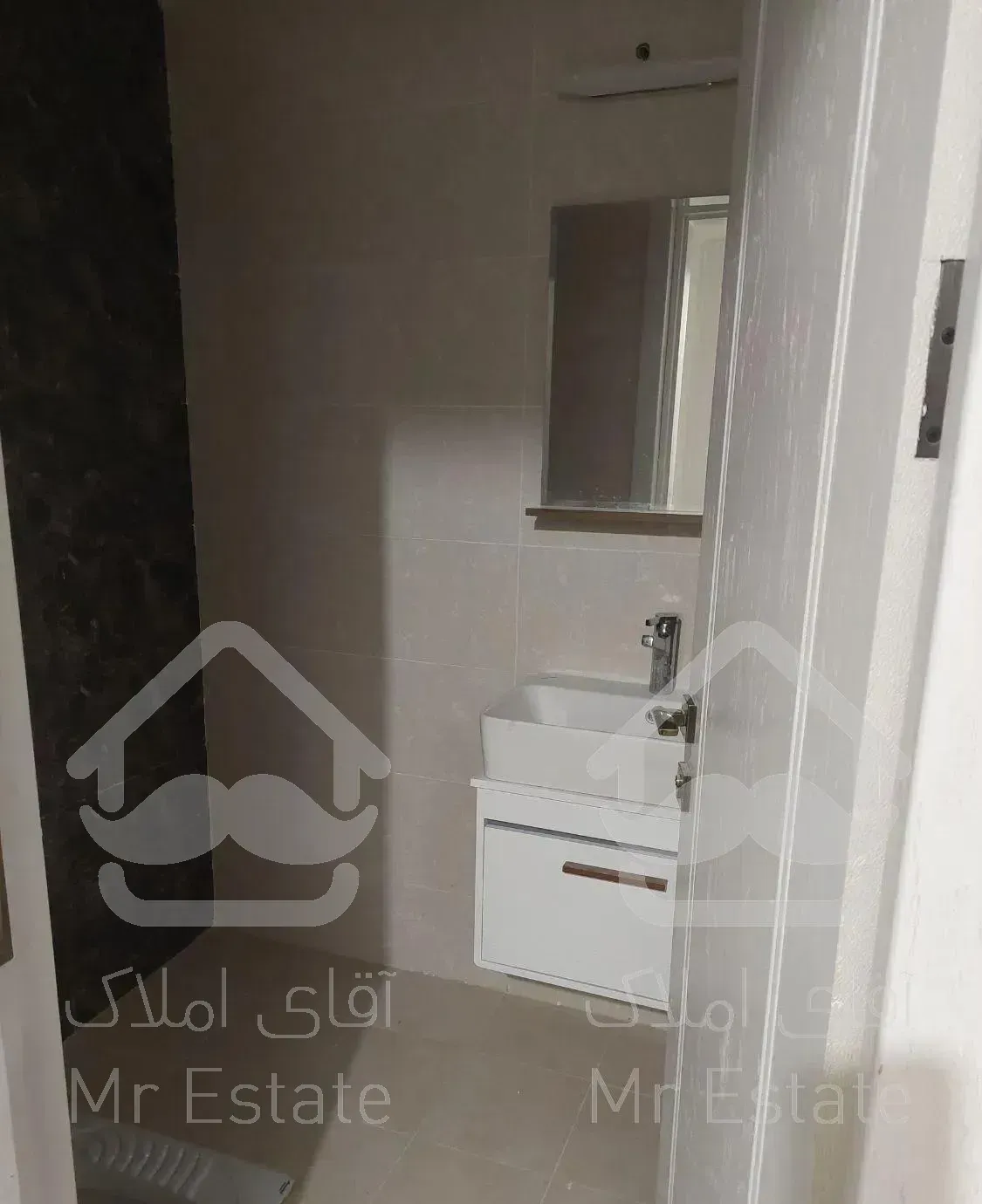 ۱۴۰ متری سه خواب