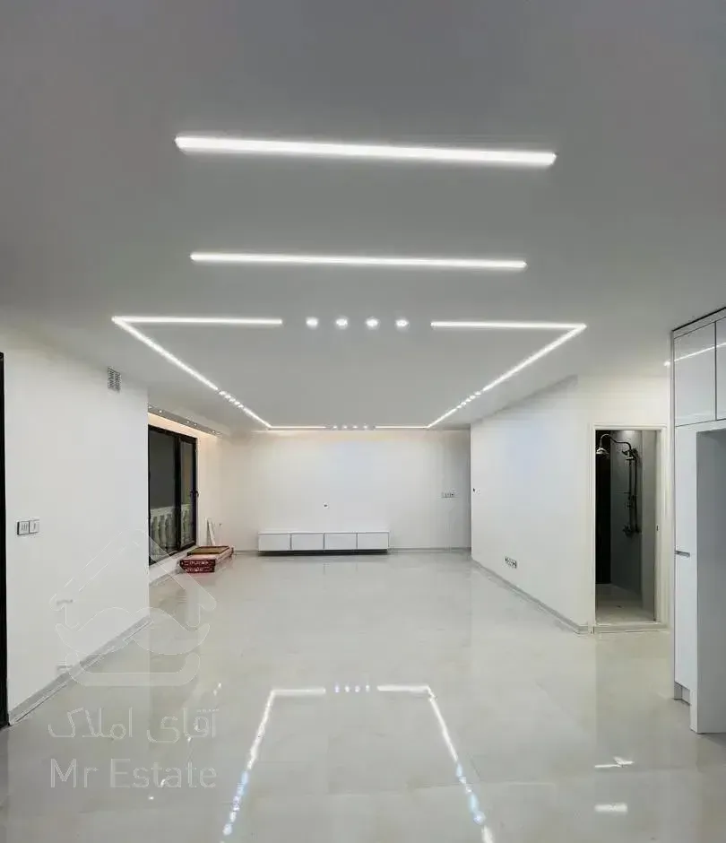 /اپارتمان 114متری تاپ لوکیشن فول امکانات/