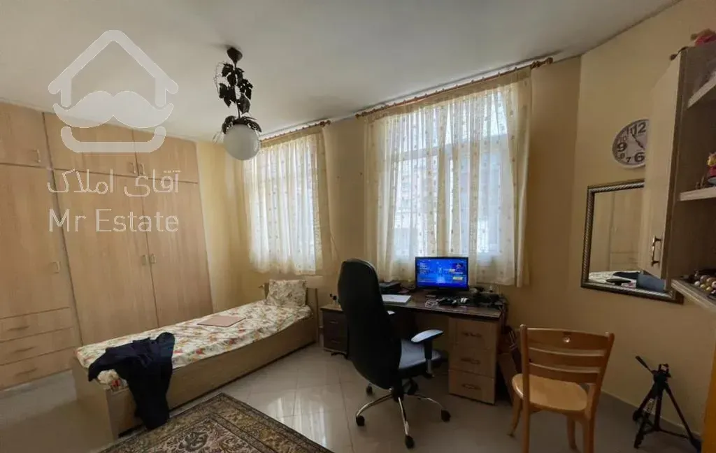 آپارتمان ۲۵۰ متری یخچال