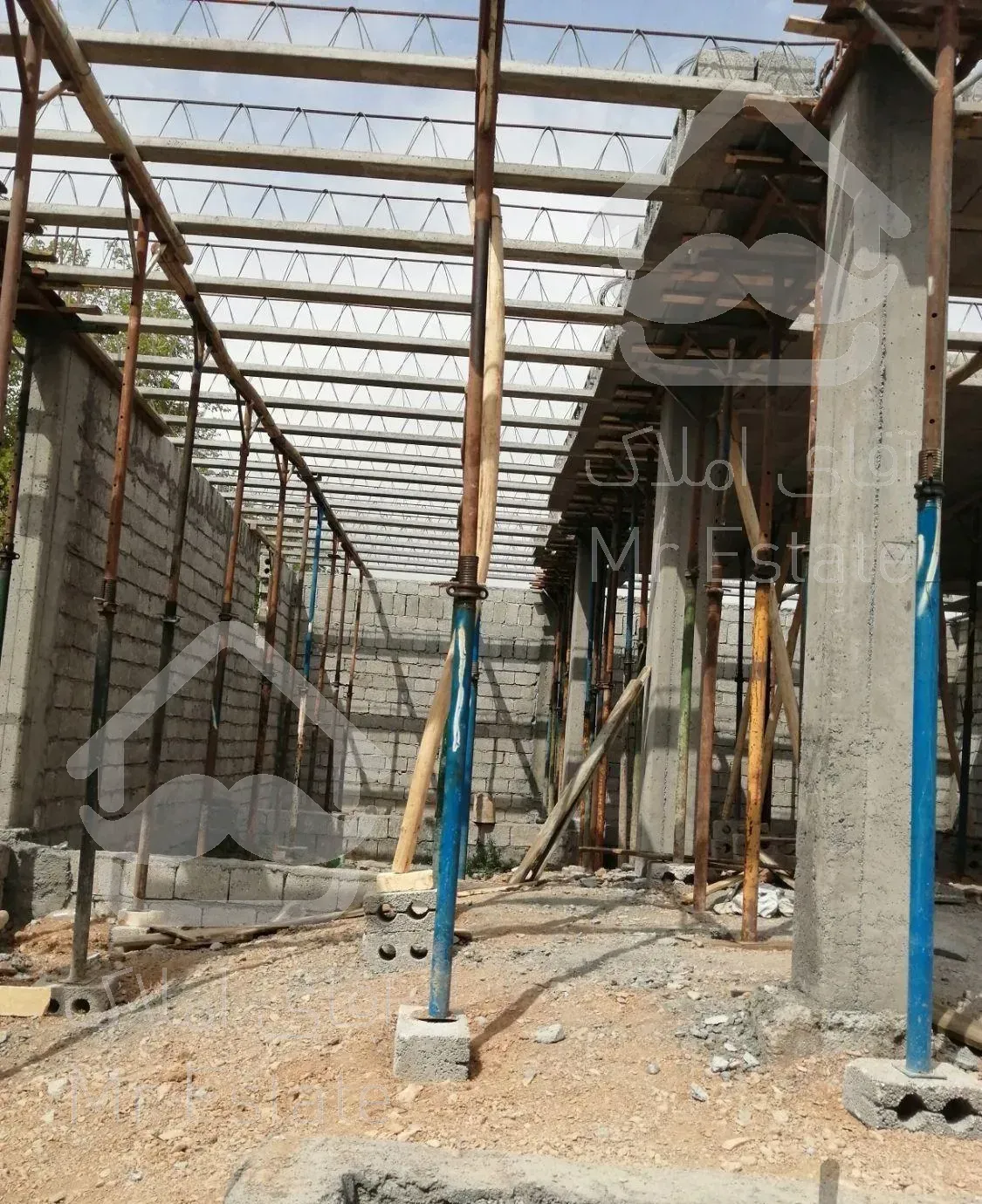 قالب بندی سقف ساختمان باغ ها اسکلت بتن