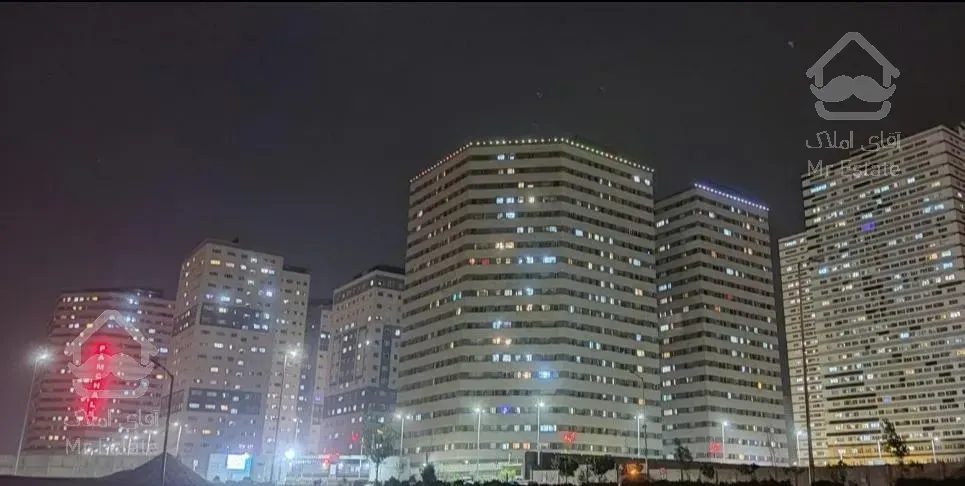 خرید آپارتمان ۱۳۳ متر کلیدنخورده دو خواب در دریاچه چیتگر خلیج فارس