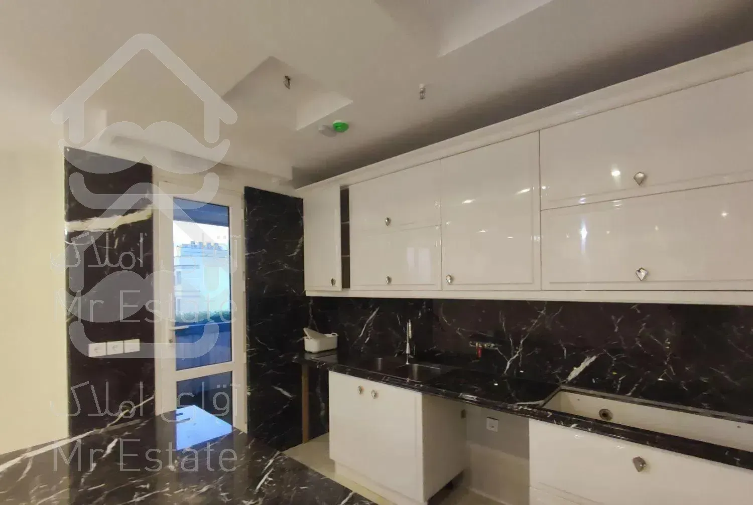 آپارتمان، دروس 135 متری سه خوابه، فول امکانات