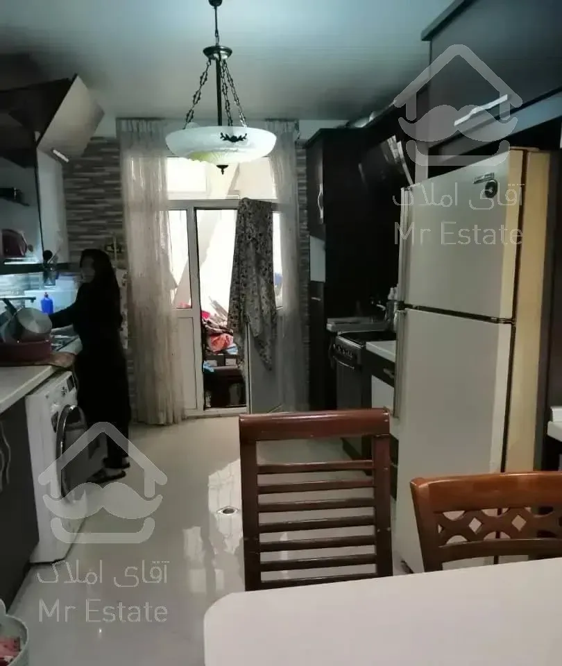 ظفر 105 متر 2 خواب  شیک  فروش