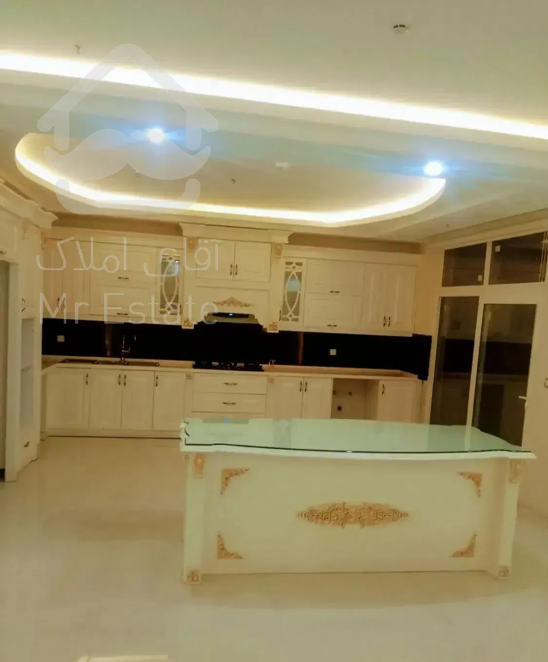 175متر/شاهکار کلاسیک سروش/عمارتی شاه نشین