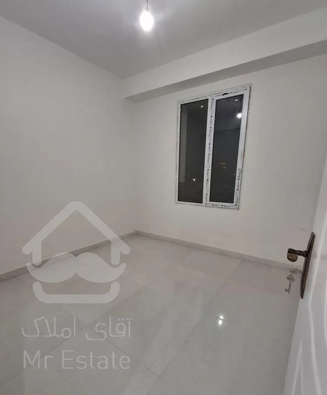 ۱۰۰ متر نوساز کلید نخورده ۲ خوابه ویو دار