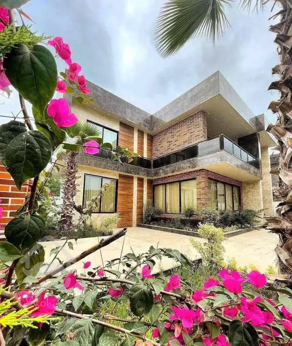 باغچه ویلا دوبلکس مدرن*330مترجنگلی*شهرکی سند