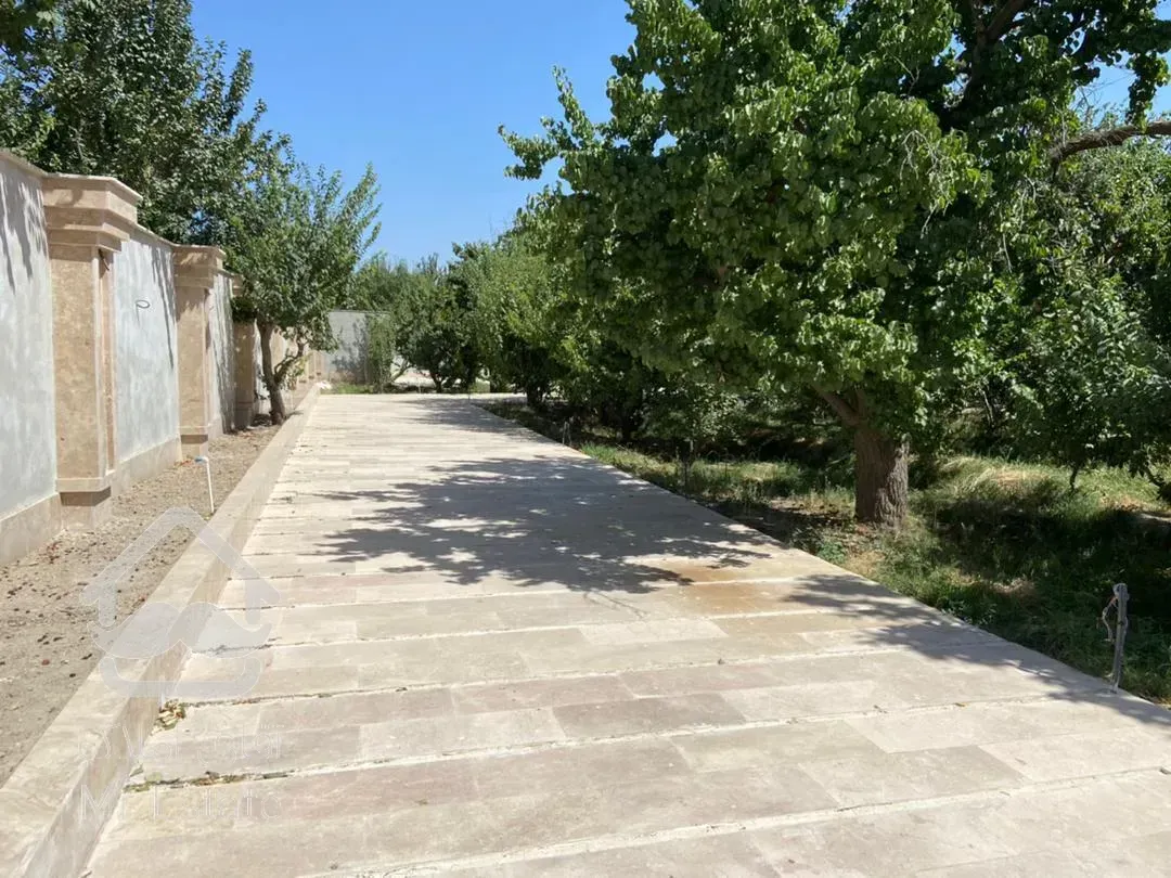 ویلا باغ استخردار 1500 متری شهریار