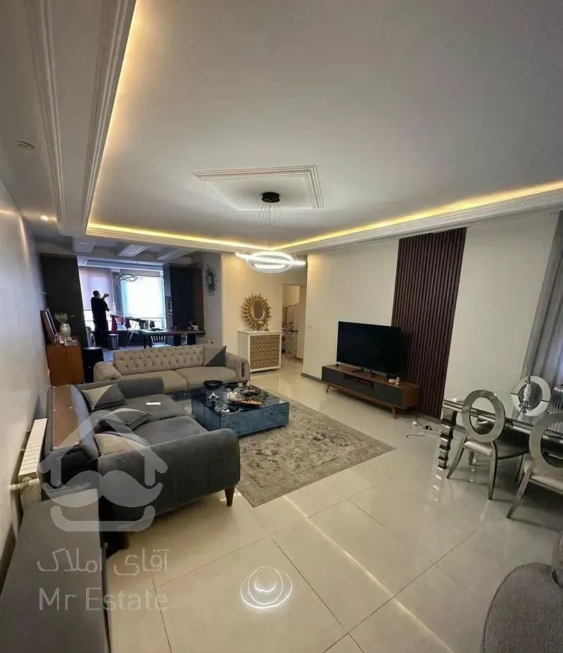 ۹۴ متر / لوکس / دو پارکینگ سندی