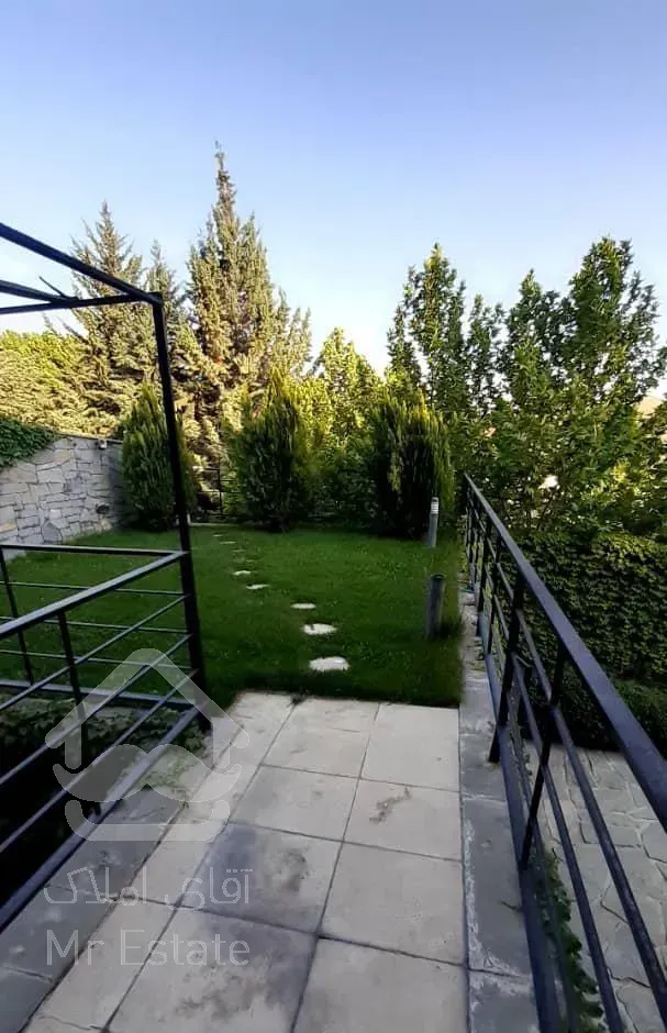 فروش خانه ویلایی ۱۲۰۰ متری