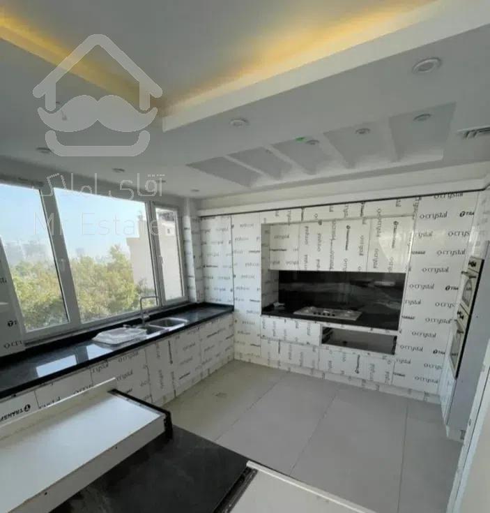 آپارتمان ۱۵۰متری سه خوابه