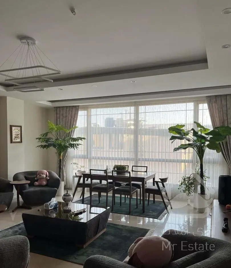 آپارتمان/۹۶ متری/۲ خوابه/ فاز ۱/ورودی چهارباندی