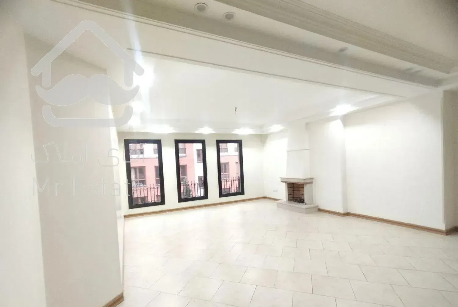 ۱۷۷ متر سه خوابه لوکیشن  جردن خوش نقشه