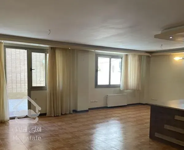 110 متر / 2 خواب / خ میر / حیاط اختصاصی