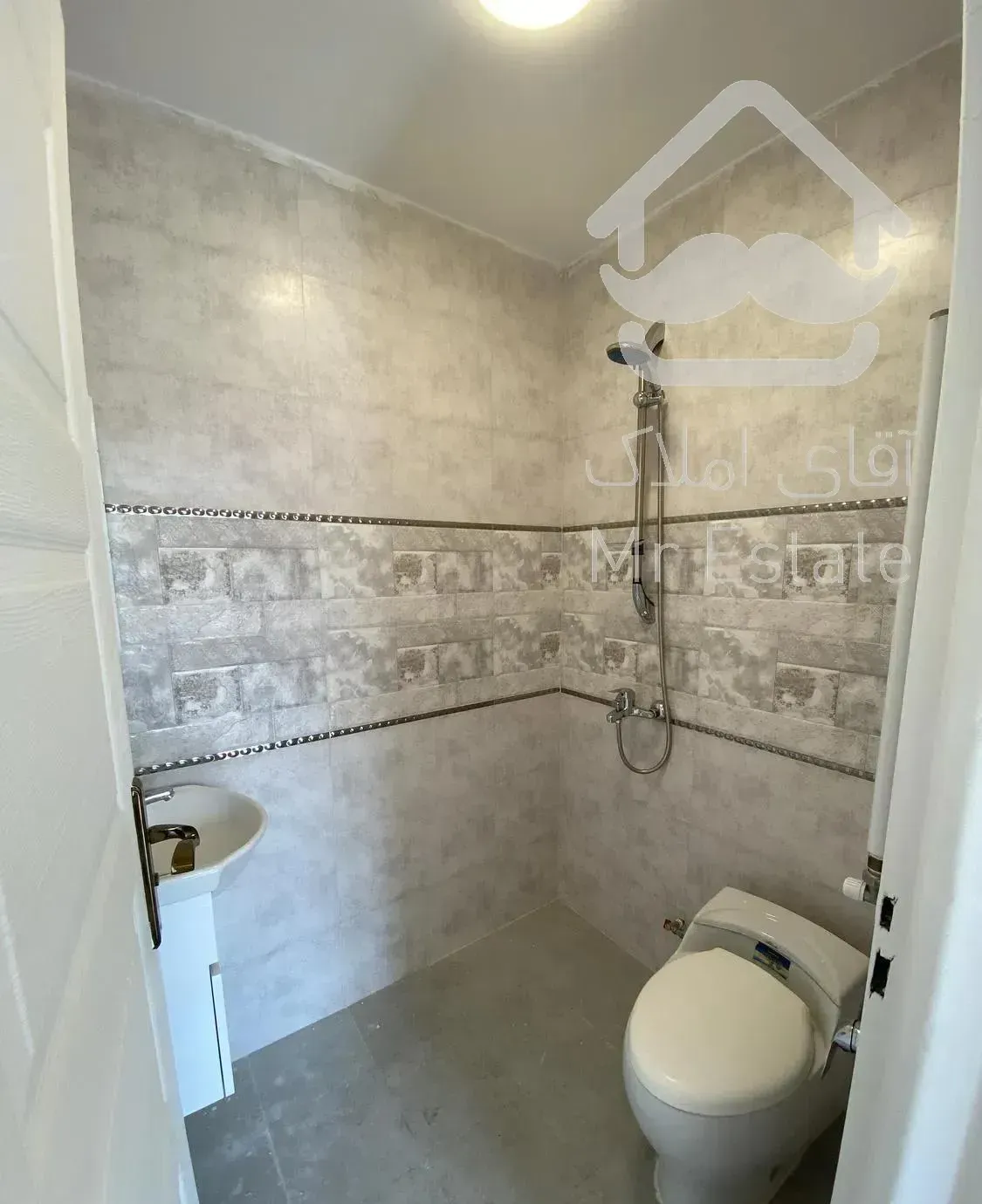 ٩٥ متر فول امکانات