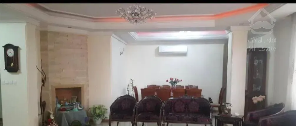 ۱۸۰ متر تاپ لوکیشن آجودانیه ۷۰ متر قدرالسهم