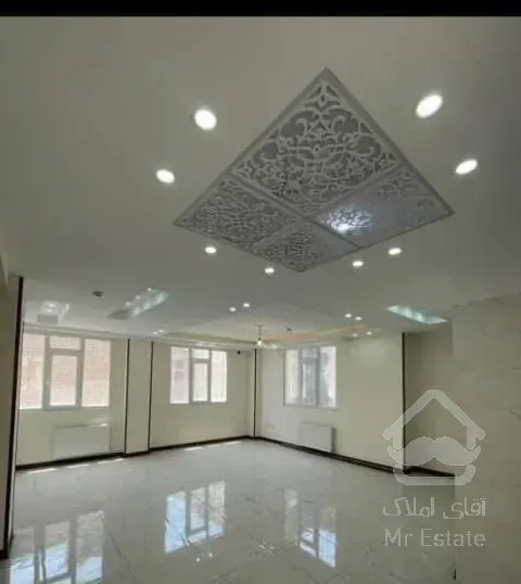 ۸۰ متر / فول / نوساز سند آماده/ سالن پرده خور/جی